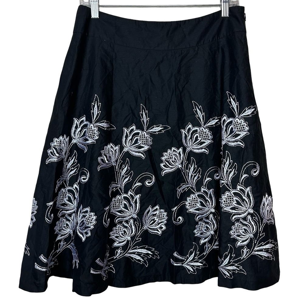 LOFT Ann Taylor Black White Floral Embroidered Lined Aline Knee Length Skirt 8